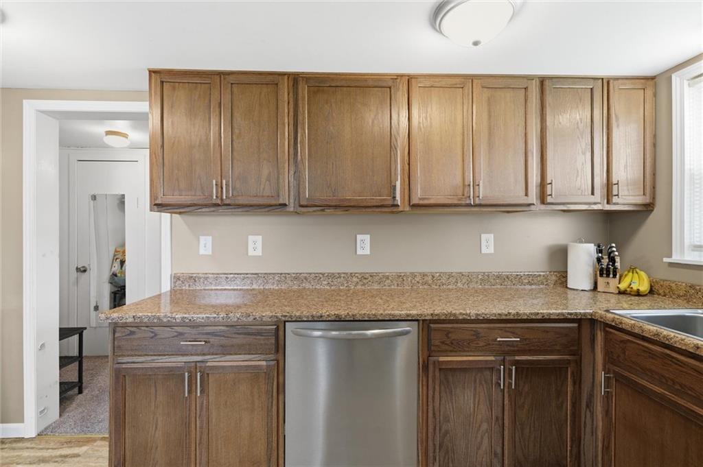 2136 Springhill Furnace Road Smithfield, PA 15478 - Photo 7 of 44 Good counter space...