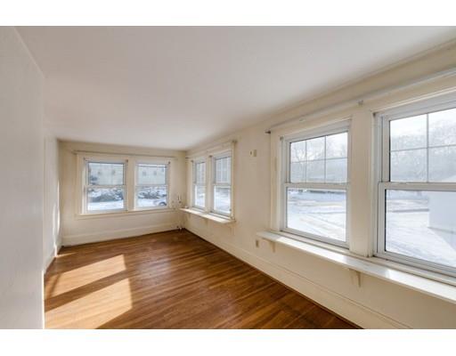 7 Creswell Road Worcester, MA 01602 - Photo 14 of 42 Gallery Image 14
