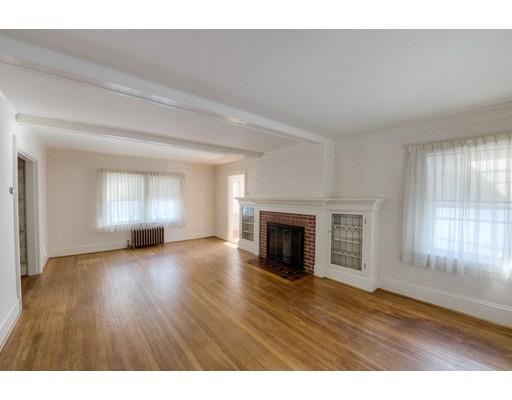 7 Creswell Road Worcester, MA 01602 - Photo 9 of 42 Gallery Image 9