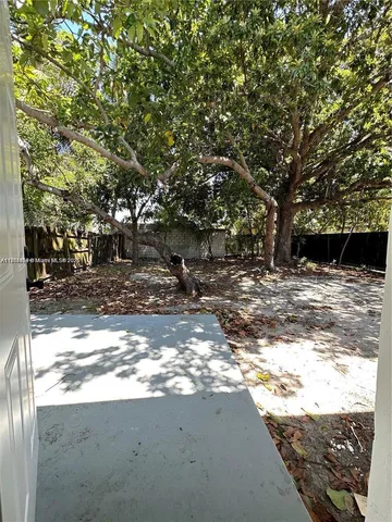 $3,400 | 1443 Northwest 34th Street, Miami, FL 33142