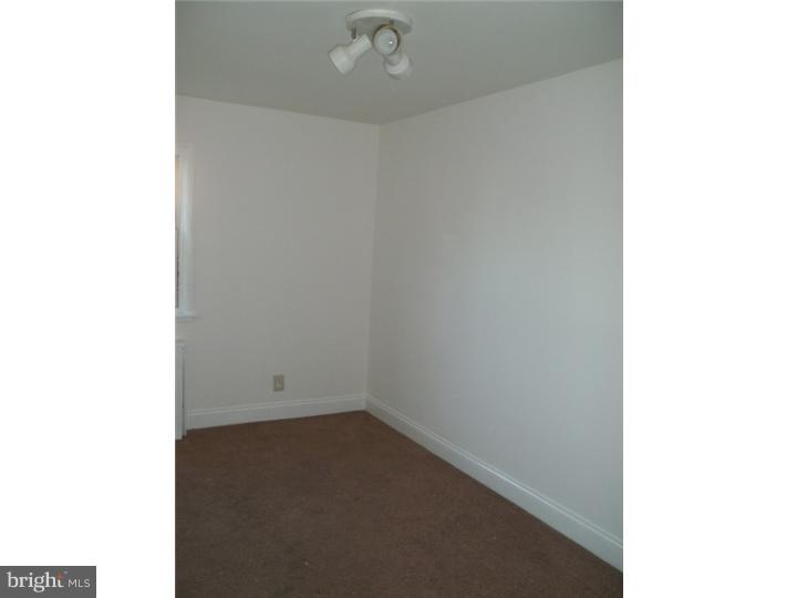 527 Wiltshire Road Upper Darby, PA 19082 - Photo 7 of 9 Bedroom