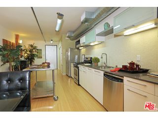 4115 Glencoe Avenue, Unit 208 Marina del Rey, CA 90292 - Photo 3 of 28
