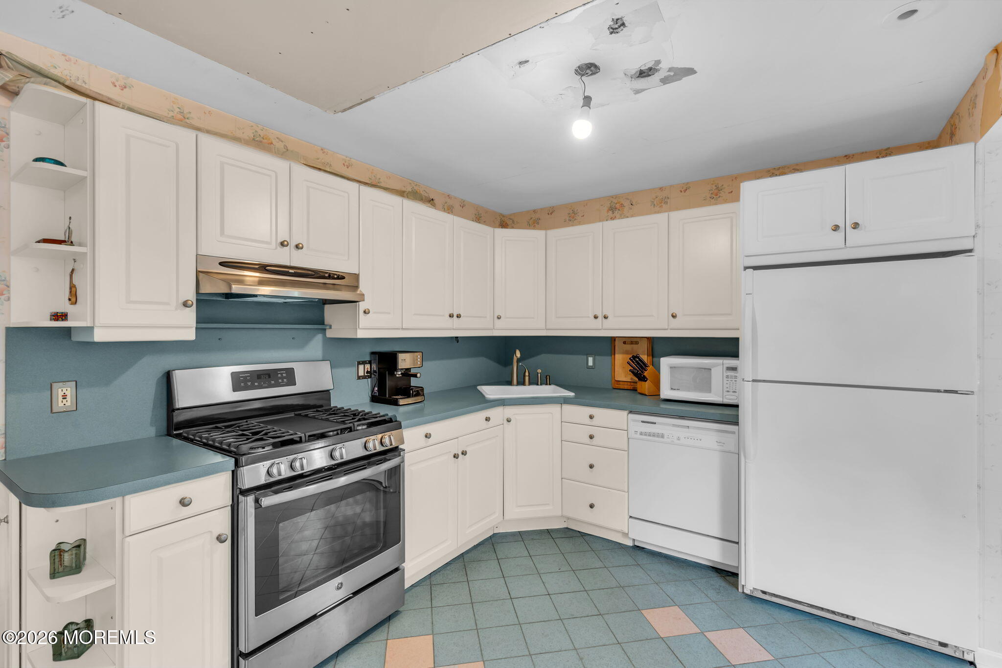 89 Oak Hill Road Middletown, NJ 07701 - Photo 29 of 62 30-web-or-mls-3F1A2918