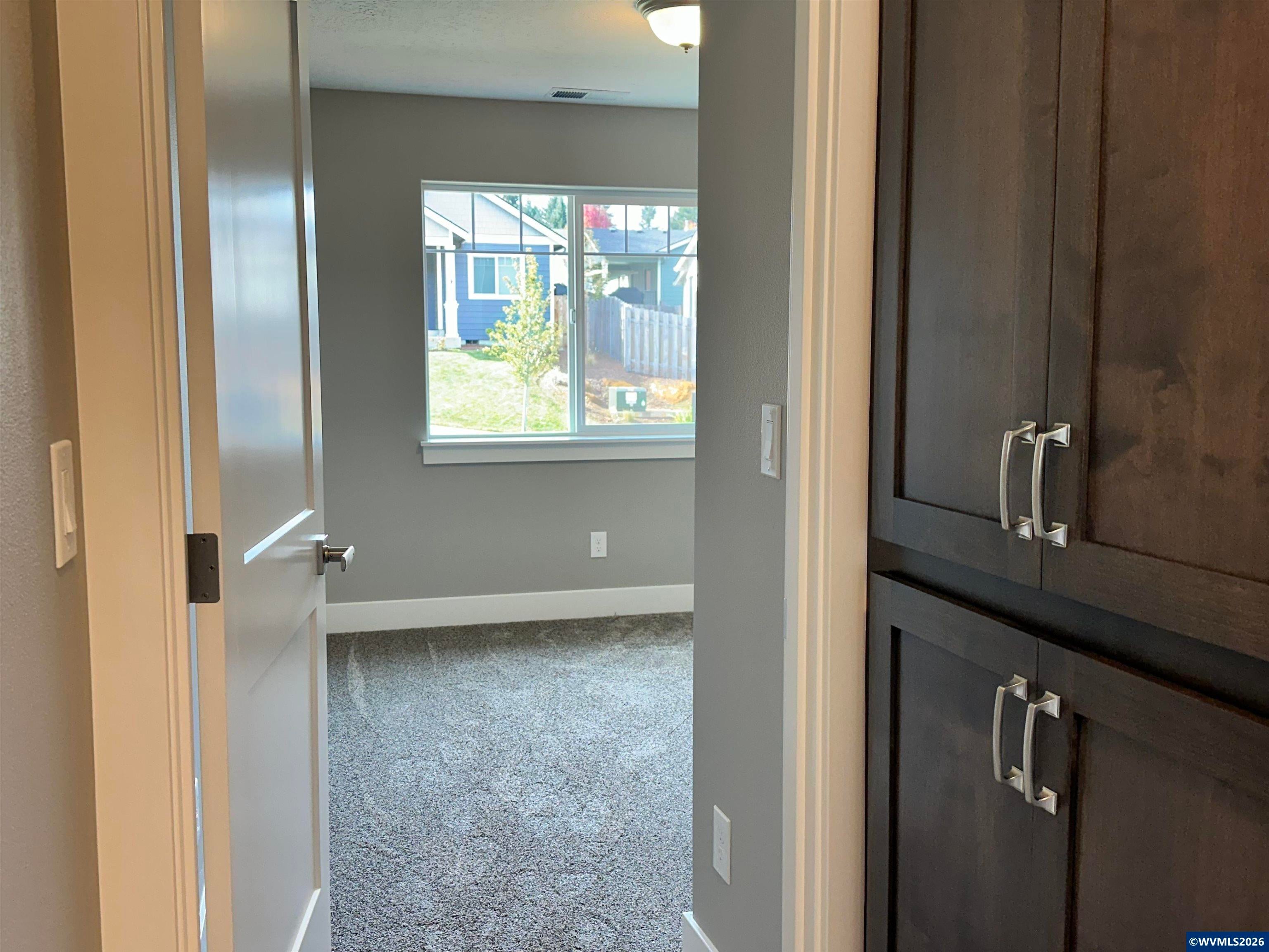 5666 Jeremy Vly Road Southeast Salem, OR 97306 - Photo 10 of 26 Gallery Image 10