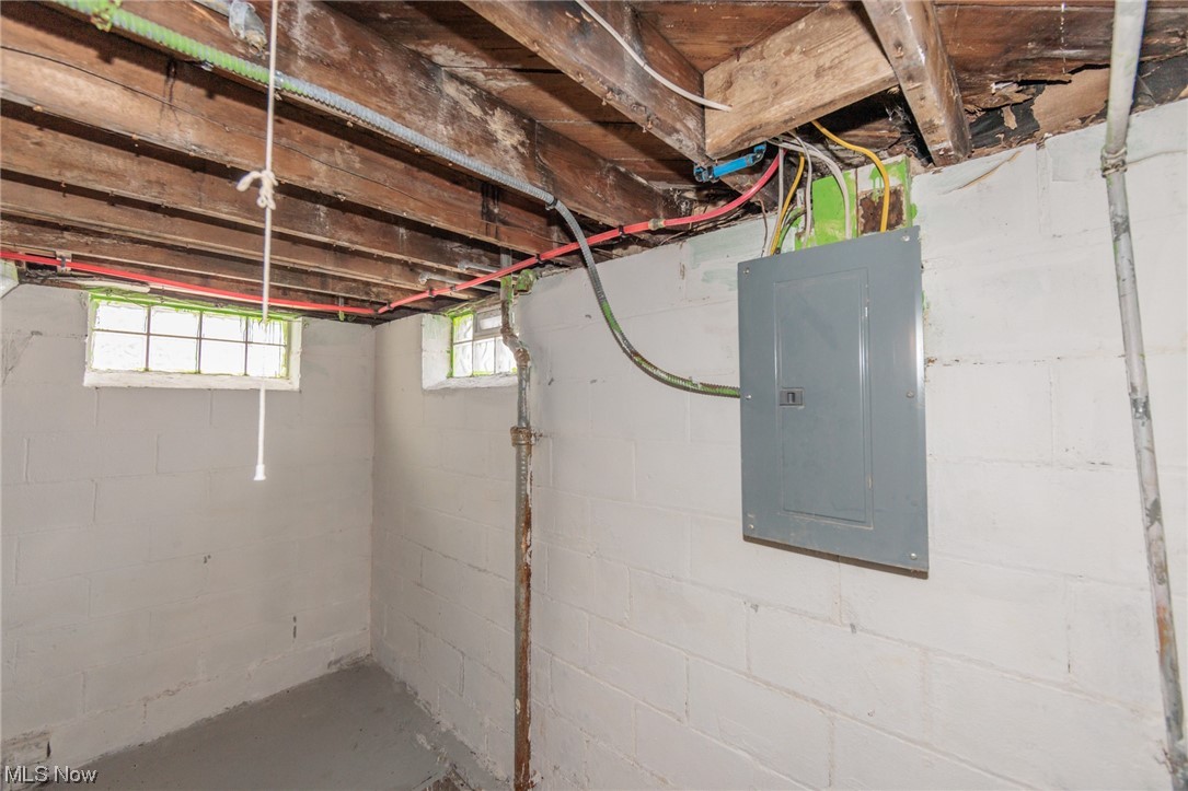 3880 Strandhill Road Cleveland, OH 44128 - Photo 31 of 33 View of basement