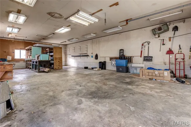 $149,000 | 710 Sherman Street, Charleston, MO 63834