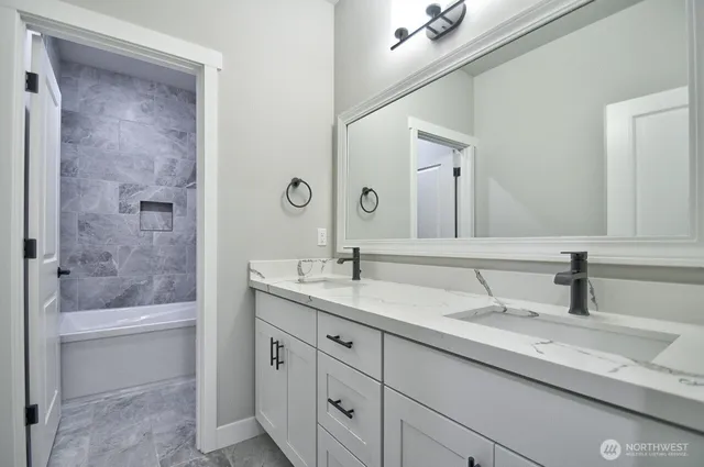 $874,950 | 900 Barbara Lane, Centralia, WA 98531