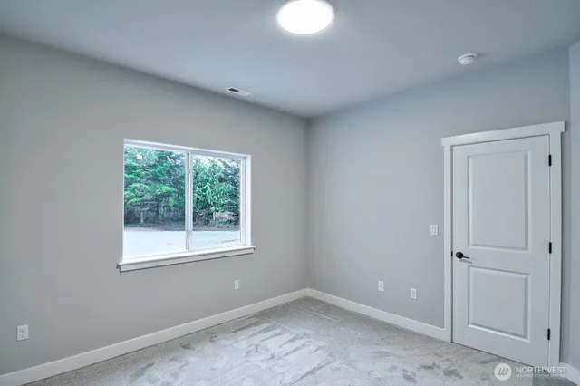 $874,950 | 900 Barbara Lane, Centralia, WA 98531