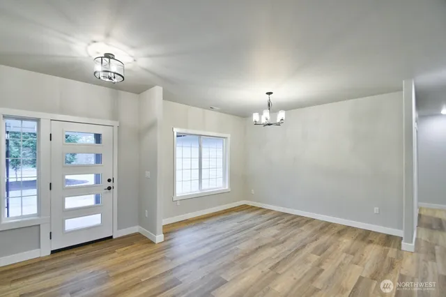 $874,950 | 900 Barbara Lane, Centralia, WA 98531