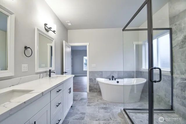 $874,950 | 900 Barbara Lane, Centralia, WA 98531