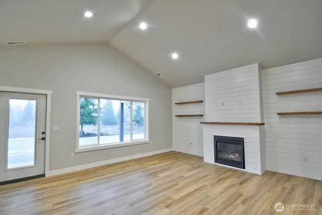 $874,950 | 900 Barbara Lane, Centralia, WA 98531