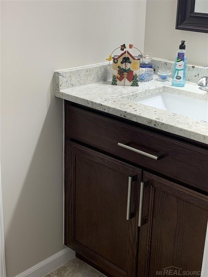 7060 Dryden Road Almont, MI 48003 - Photo 9 of 20
