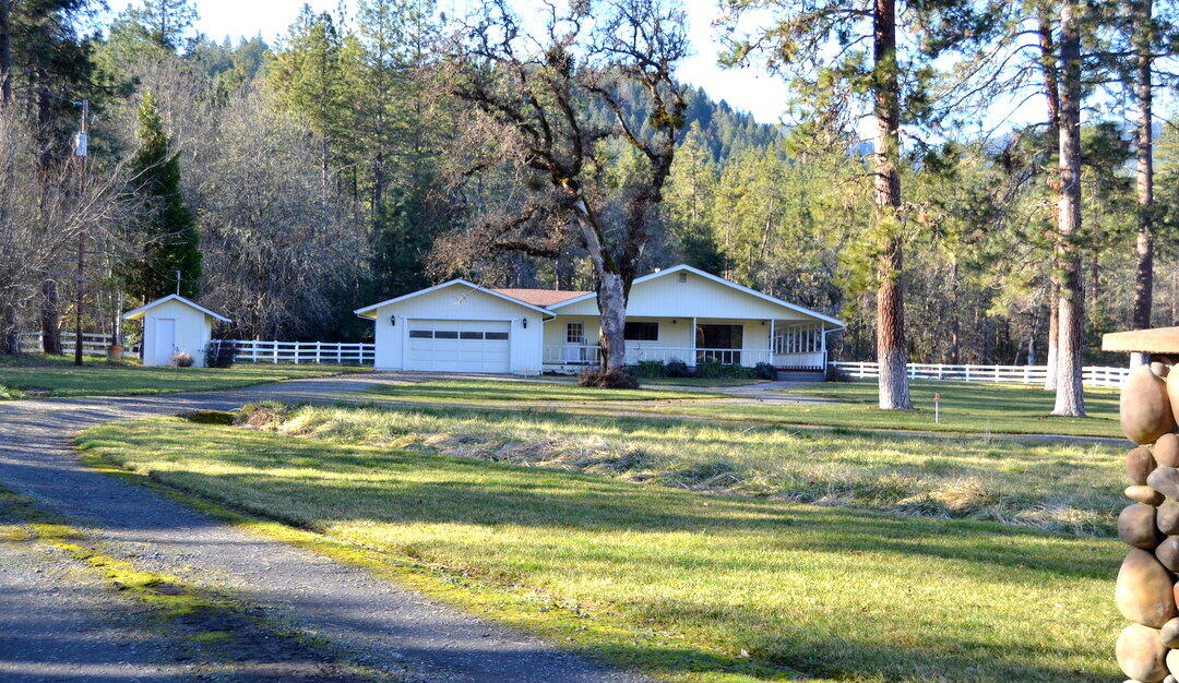 754 Cedar Flat Road Williams, OR 97544 - Photo 37 of 44 DSC_2573