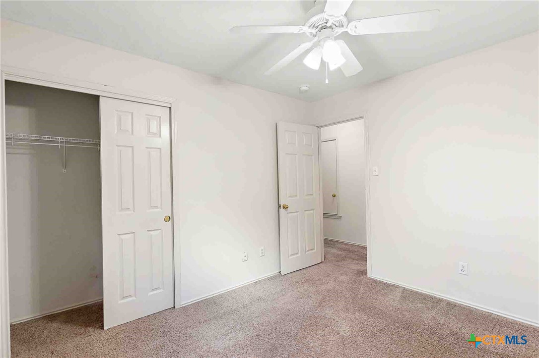 280 Strawn Kyle, TX 78640 - Photo 22 of 27 Micdle Bedroom