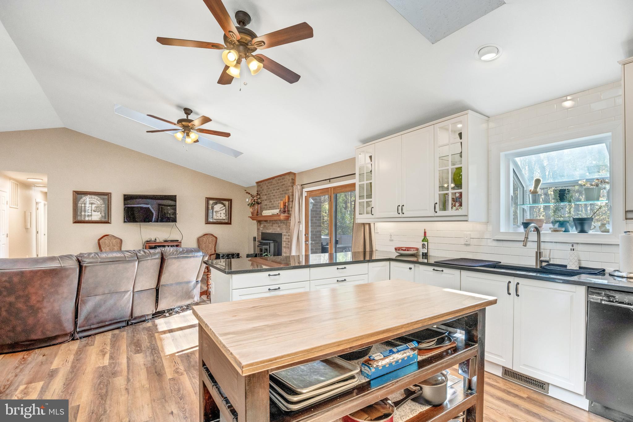 920 Carson Road Huntingtown, MD 20639 - Photo 6 of 32 Kitchen overlooks family room