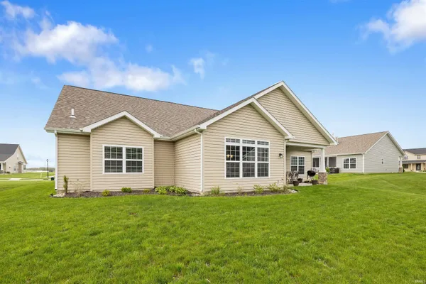 $389,900 | 5609 Bear Creek Pass, Auburn, IN 46706