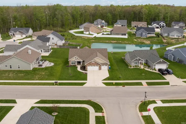 $389,900 | 5609 Bear Creek Pass, Auburn, IN 46706