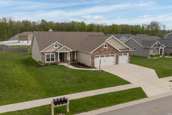 $389,900 | 5609 Bear Creek Pass, Auburn, IN 46706