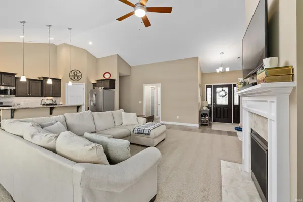 $389,900 | 5609 Bear Creek Pass, Auburn, IN 46706