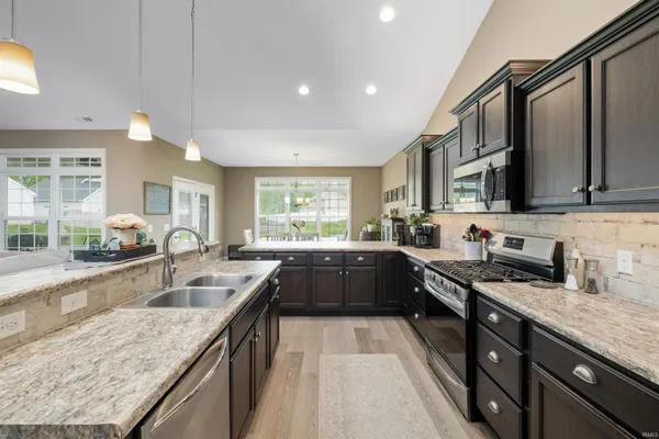 $389,900 | 5609 Bear Creek Pass, Auburn, IN 46706