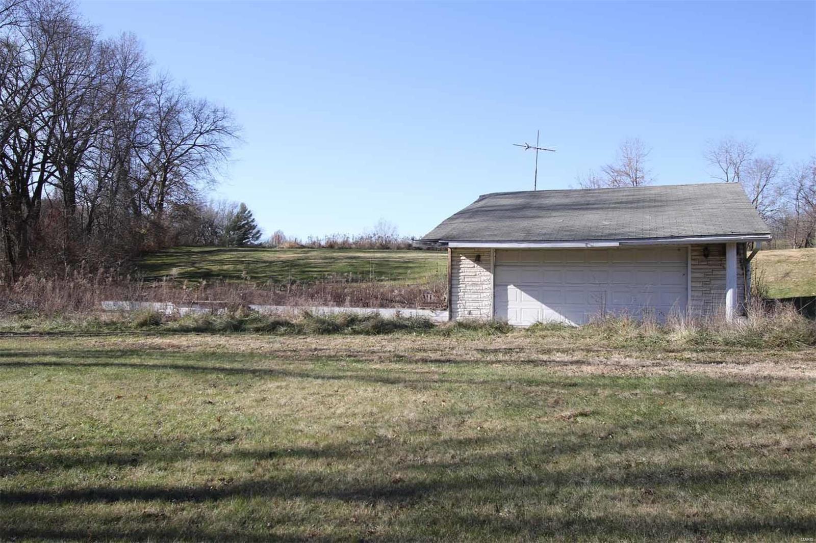 25548 Beltrees Road Dow, IL 62022 - Photo 12 of 26