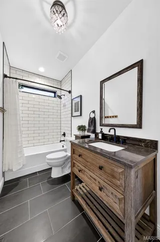 $695,000 | 519 Stonewolf Creek Drive, Wentzville, MO 63385