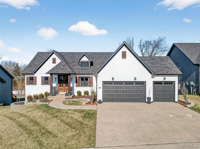 $695,000 | 519 Stonewolf Creek Drive, Wentzville, MO 63385