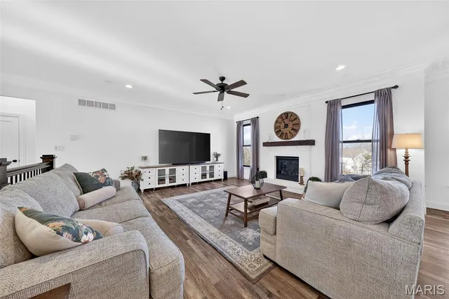 $695,000 | 519 Stonewolf Creek Drive, Wentzville, MO 63385