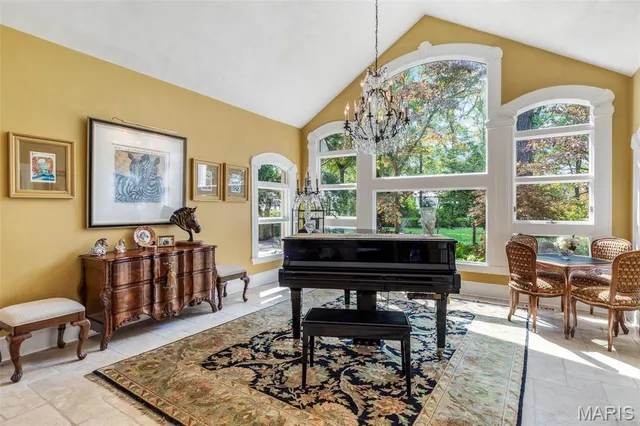 $1,150,000 | 556 Oak Terrace, Farmington, MO 63640