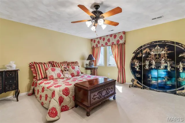 $1,150,000 | 556 Oak Terrace, Farmington, MO 63640