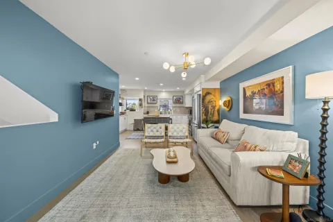 $1,325,000 | 1952 Hornblend Street, Unit 6, San Diego, CA 92109