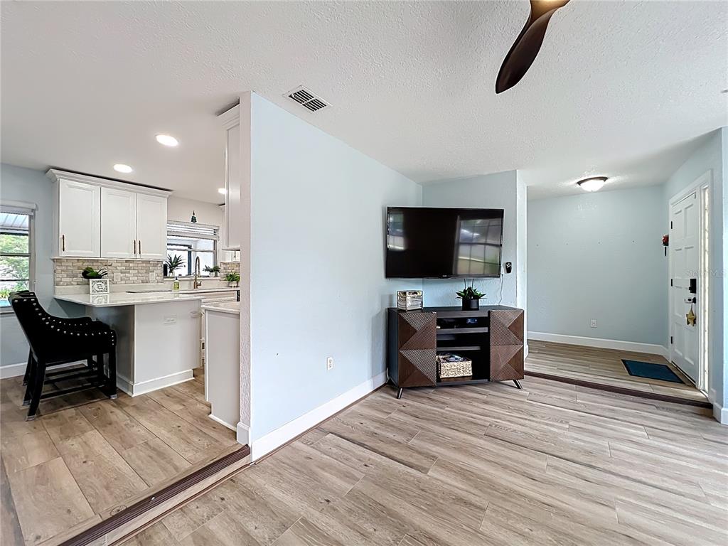 5317 Myrica Road Orlando, FL 32810 - Photo 13 of 58