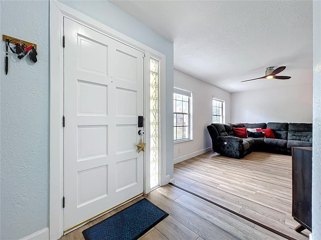 5317 Myrica Road Orlando, FL 32810 - Photo 8 of 58