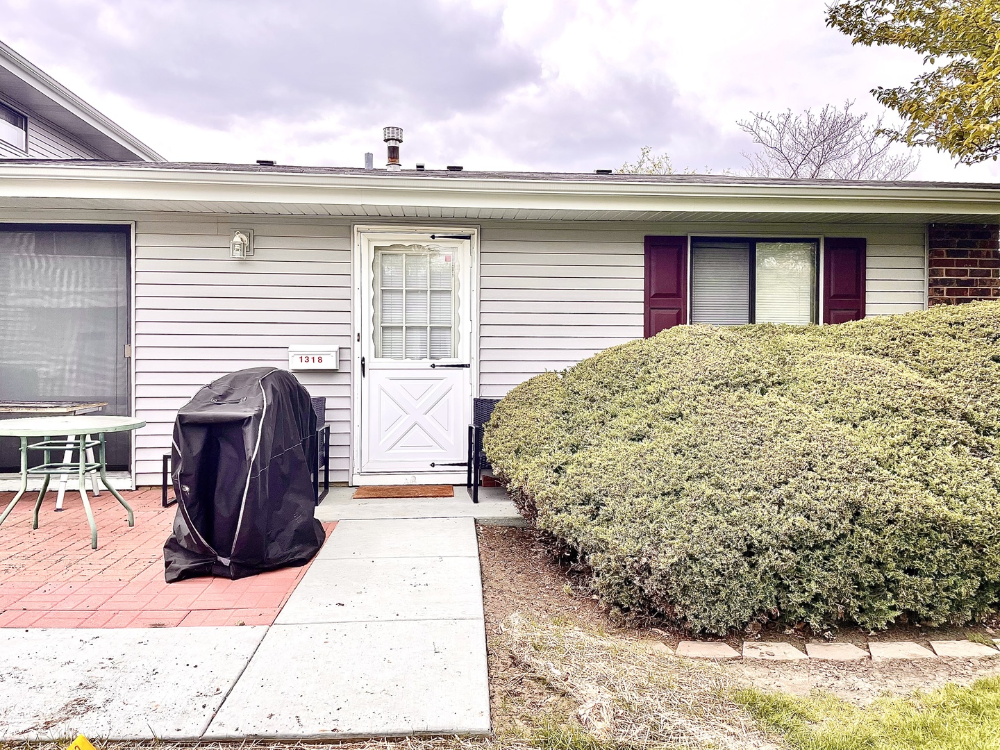 Undisclosed Address Schaumburg, IL 60193 - Photo 2 of 10