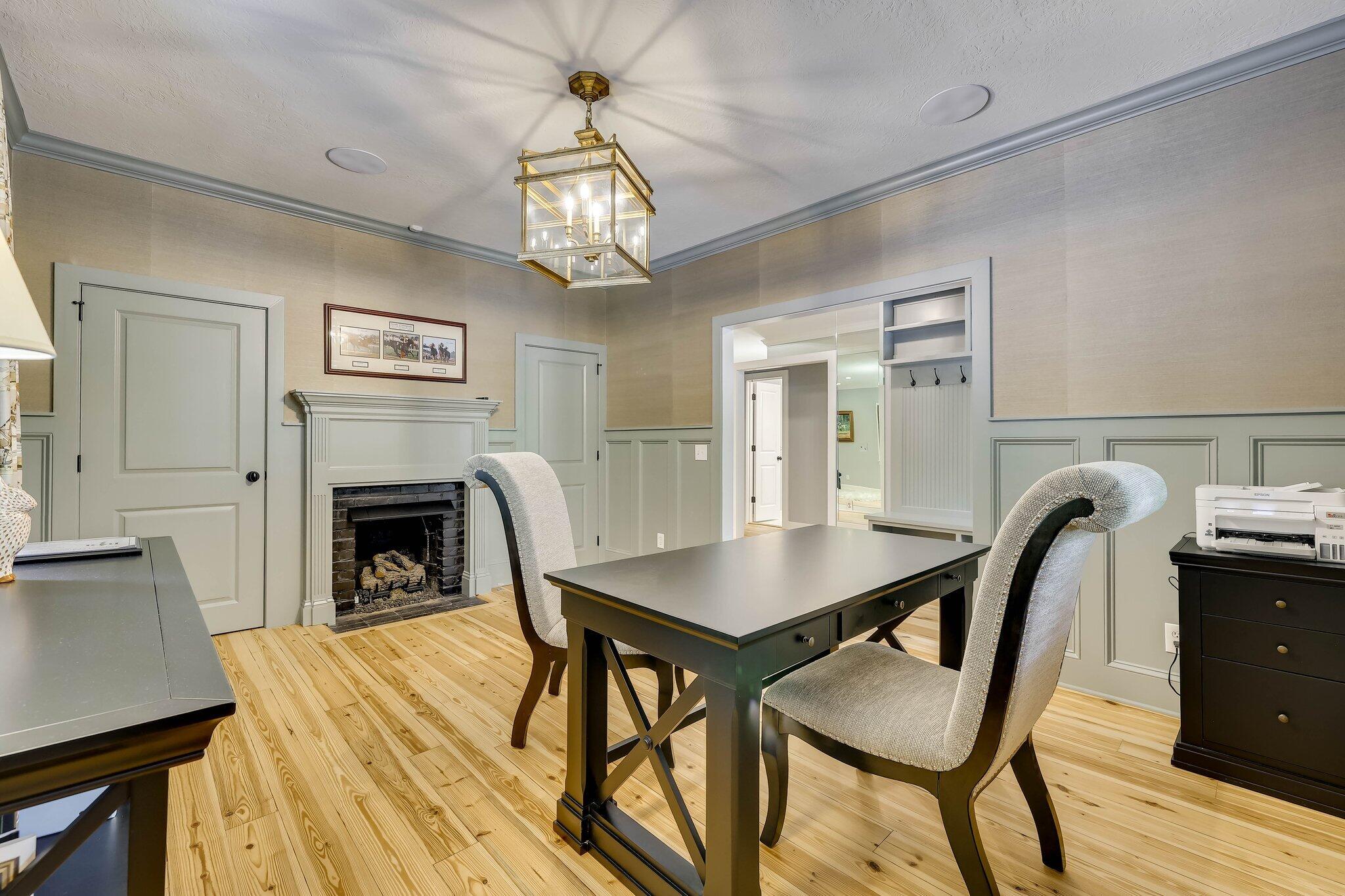 574 Newberry Street Southwest Aiken, SC 29801 - Photo 12 of 37 131