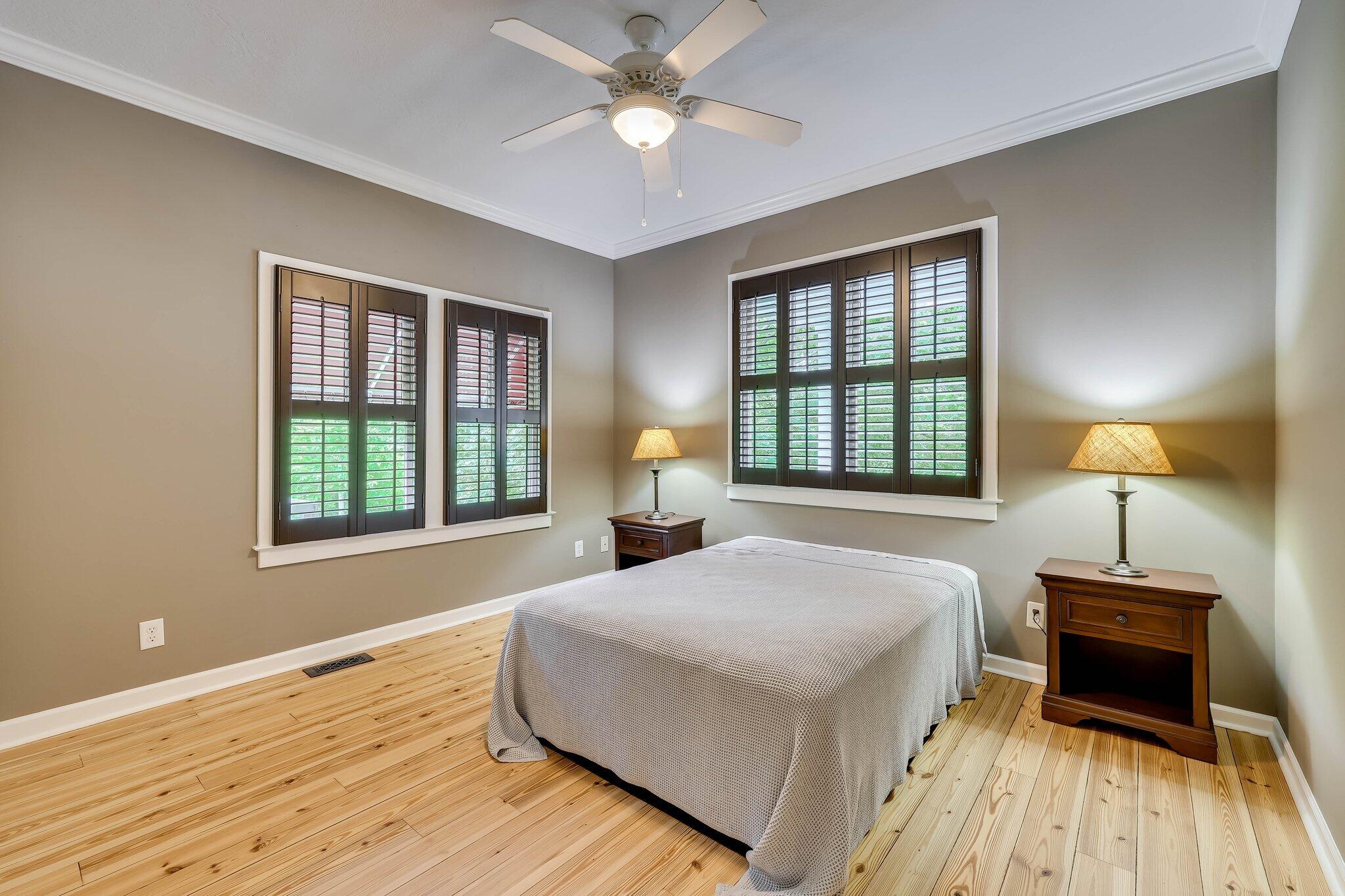 574 Newberry Street Southwest Aiken, SC 29801 - Photo 17 of 37 141