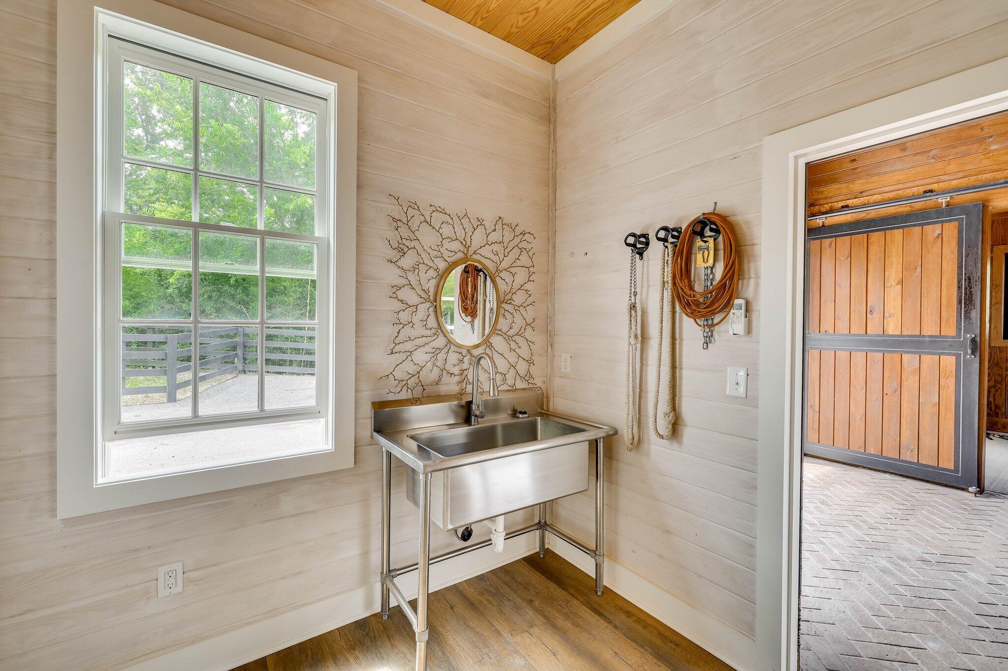 574 Newberry Street Southwest Aiken, SC 29801 - Photo 33 of 37 164