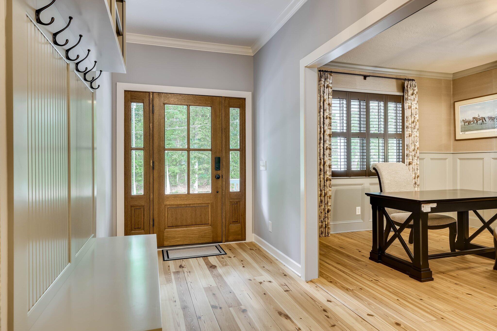 574 Newberry Street Southwest Aiken, SC 29801 - Photo 4 of 37 109