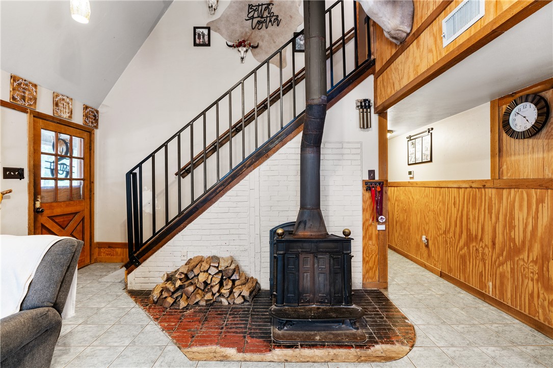 267 Lcr 902 Jewett, TX 75846 - Photo 17 of 37 a view of entryway and hall with wooden floor