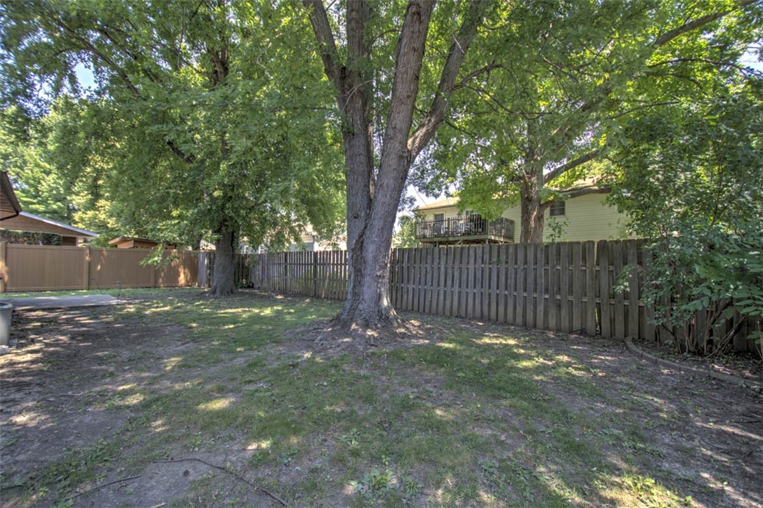 870 South Green Meadow Drive Decatur, IL 62521 - Photo 26 of 27