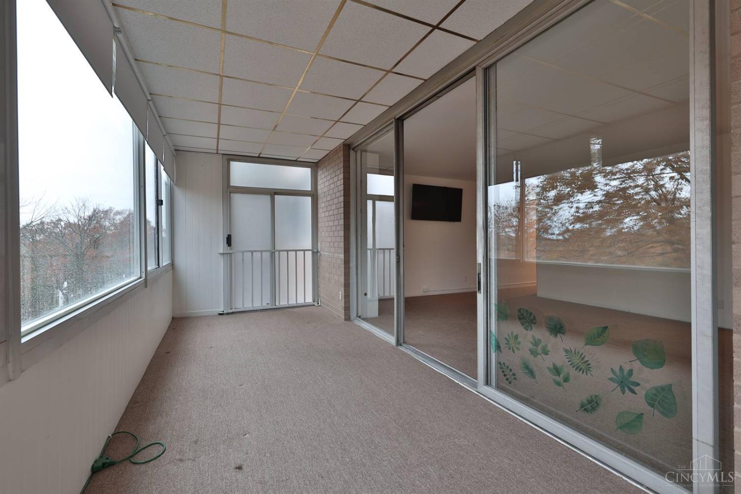 2324 Madison Road, Unit 510 Cincinnati, OH 45208 - Photo 16 of 27 Gallery Image 16