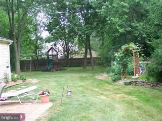 3001 Appledale Road Audubon, PA 19403 - Photo 5 of 5 a backyard of a house with lots of green space