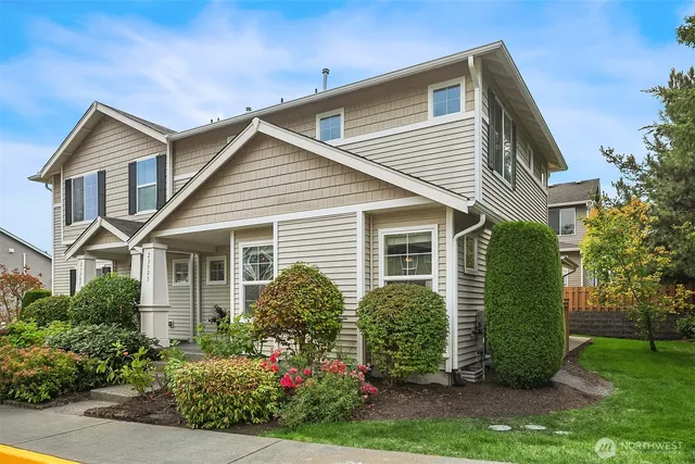 $499,950 | 23905 Northeast 113th Lane, Unit 4, Redmond, WA 98053