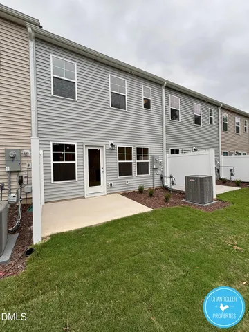 $1,595 | 163 Copper Fox Lane, Smithfield, NC 27577