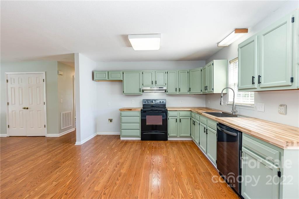 220 Hilbert Road Rockwell, NC 28138 - Photo 12 of 31 Gallery Image 12