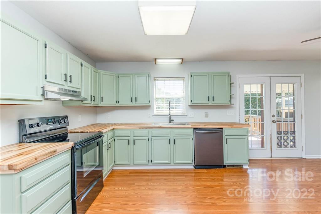 220 Hilbert Road Rockwell, NC 28138 - Photo 4 of 31 Gallery Image 4