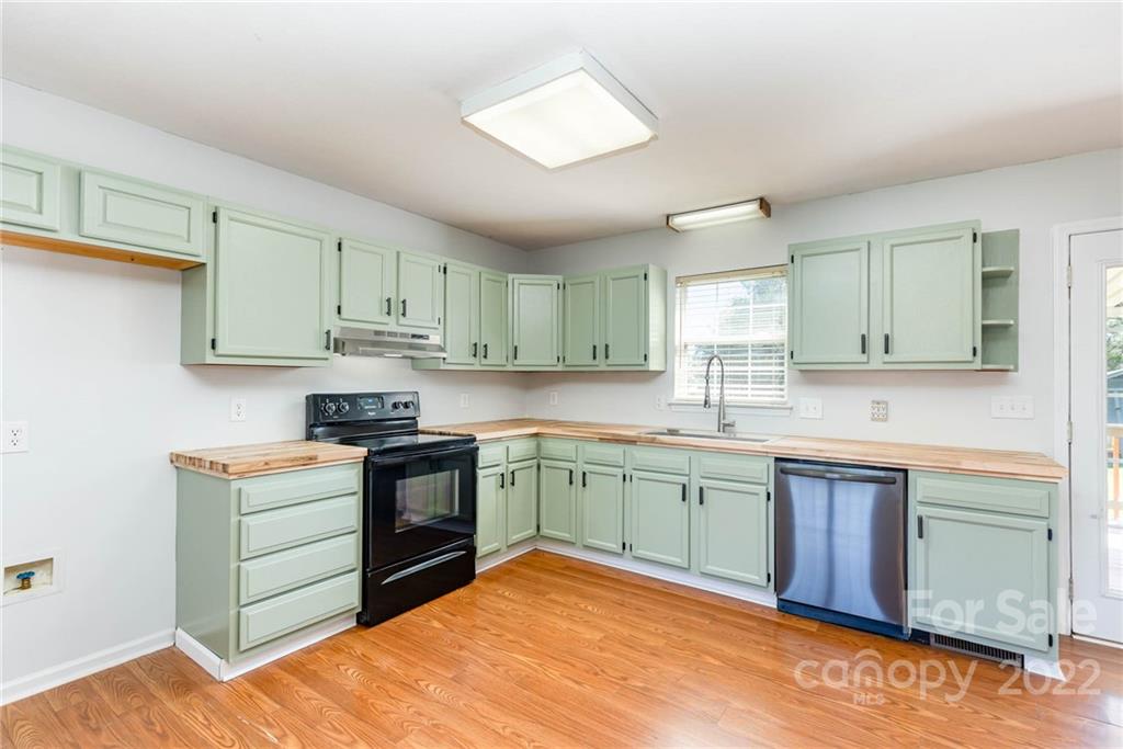 220 Hilbert Road Rockwell, NC 28138 - Photo 5 of 31 Gallery Image 5