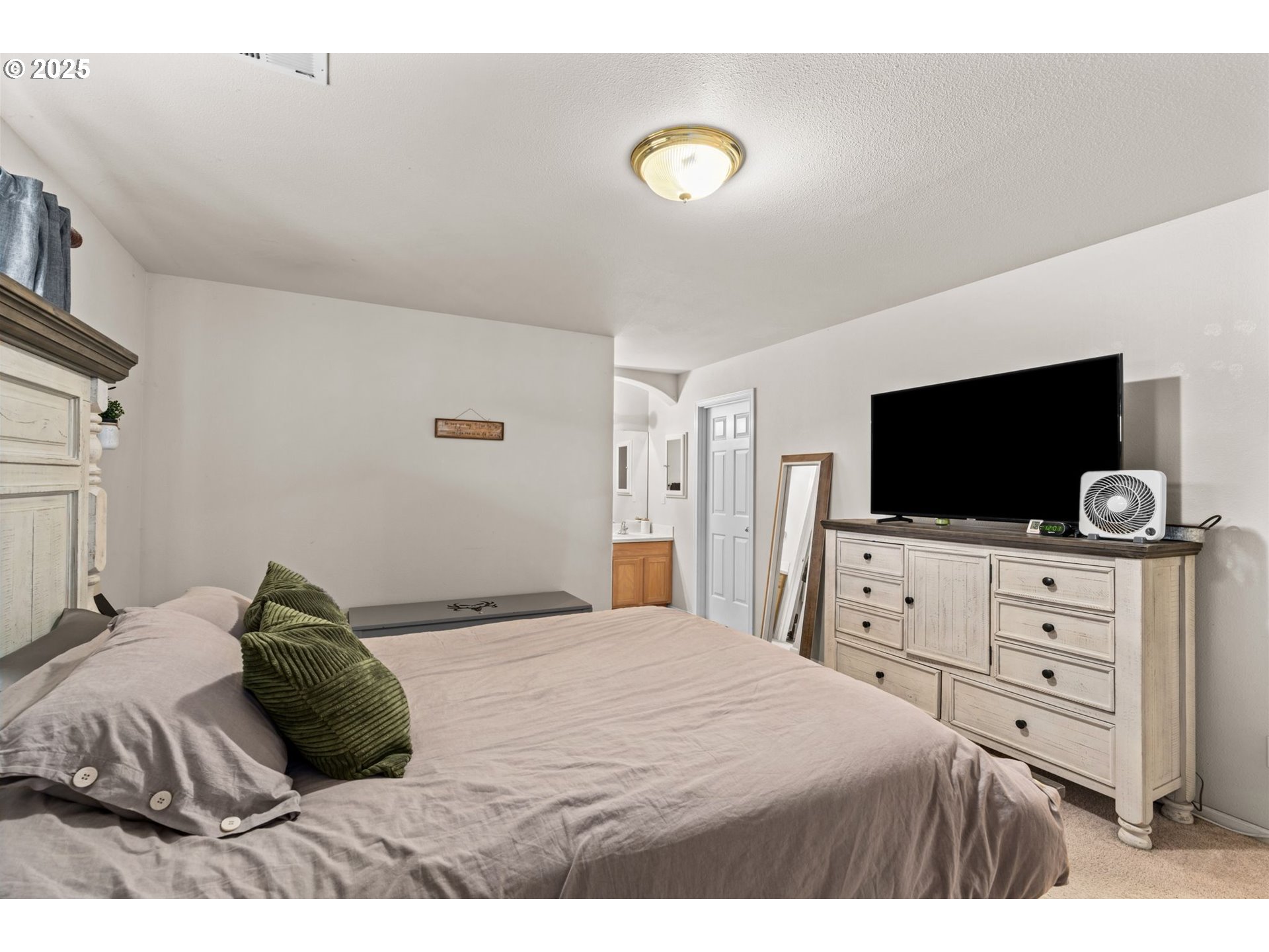 277 Armande Loop Roseburg, OR 97471 - Photo 16 of 25