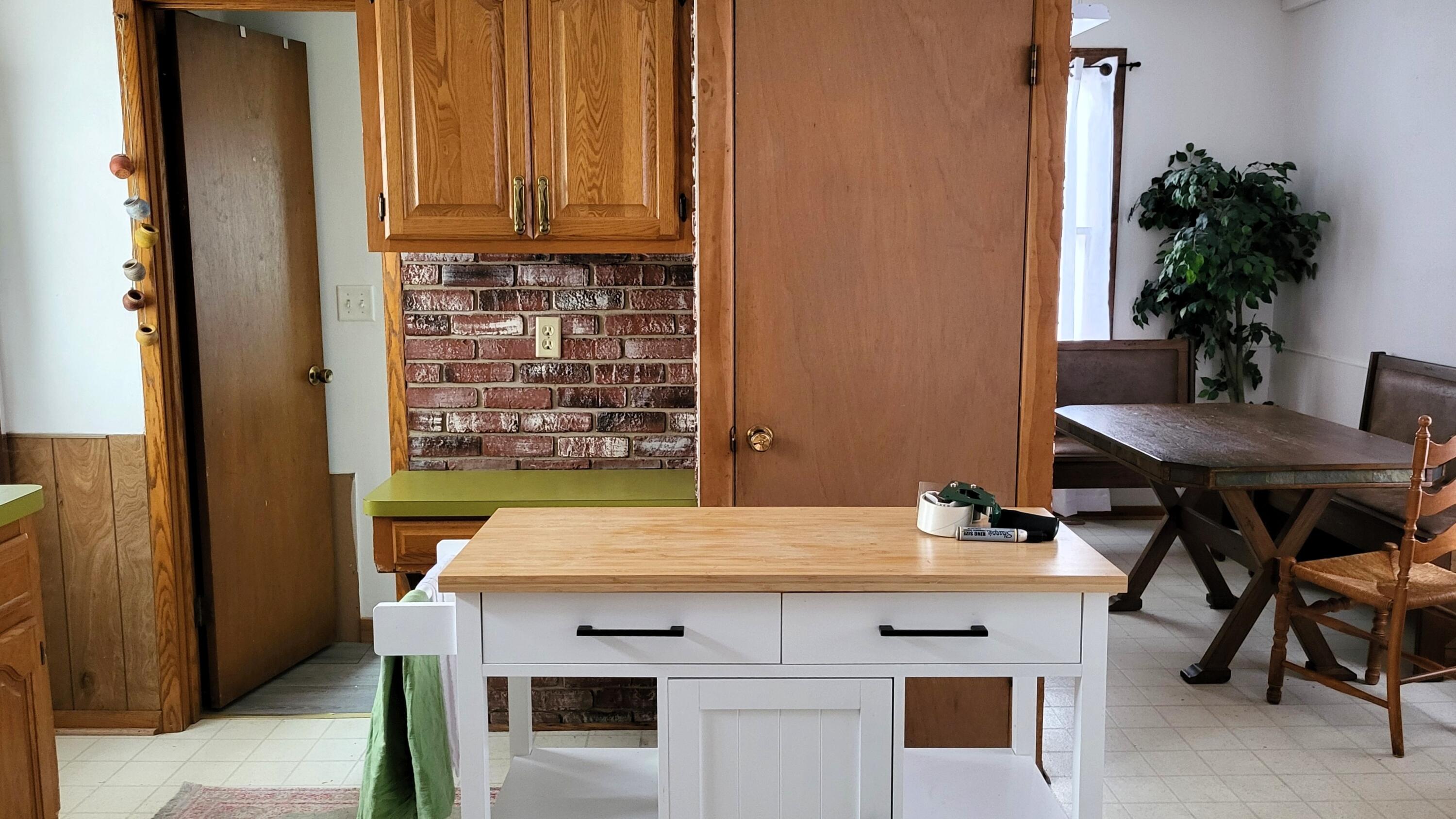 1909 Salisbury Road, Unit 1911 West Bend, WI 53090 - Photo 9 of 22 DINING