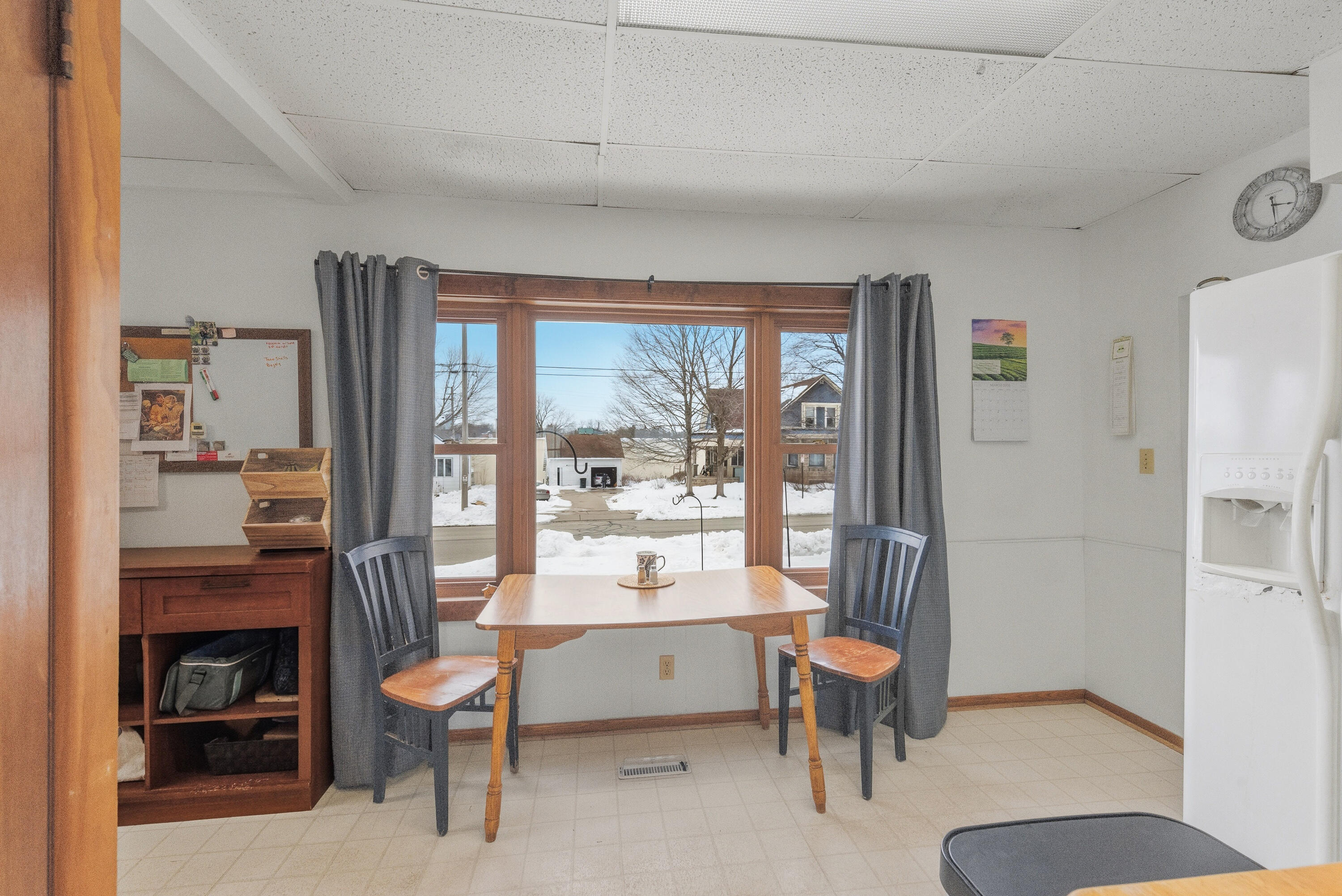 1909 Salisbury Road, Unit 1911 West Bend, WI 53090 - Photo 10 of 20 BIG dining window
